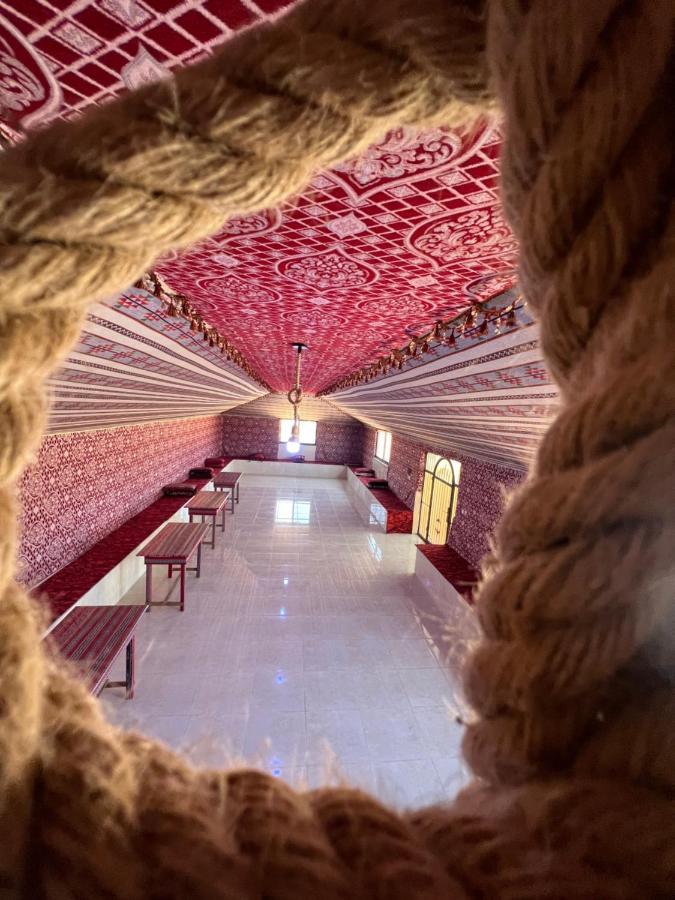 Hotel Raja Camp à Wadi Rum Extérieur photo